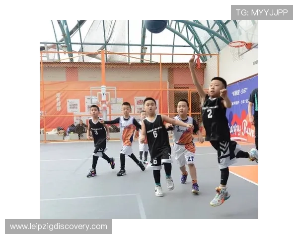 星空体育真人版引发热议,推动体育娱乐产业融合发展实现多元化创新